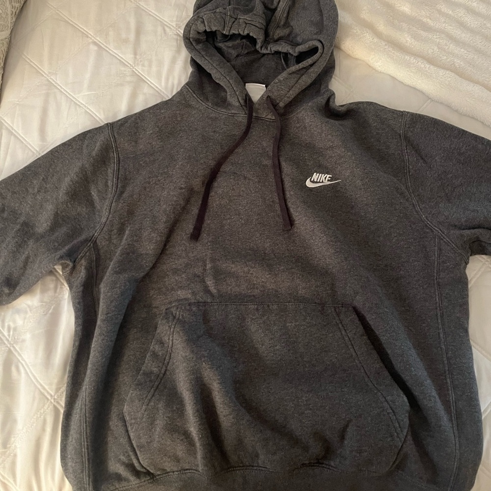 Nike sportswear club fleece (pull over hoodie)
